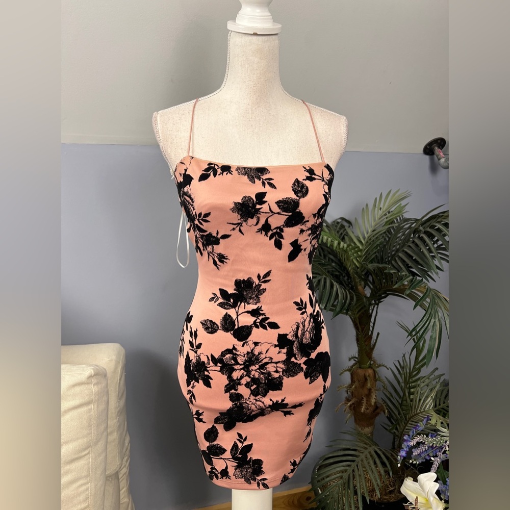 Women‘s Date Night Dress